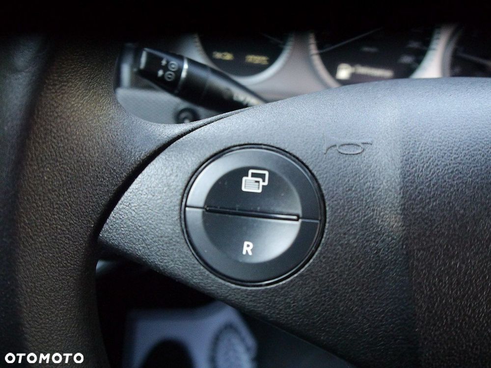 Mercedes-Benz GLK 220 CDI 4Matic (BlueEFFICIENCY) 7G-TRONIC - 29