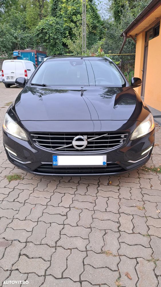 Volvo V60 D6 Plug-In-Hybrid AWD Geartronic Summum - 1