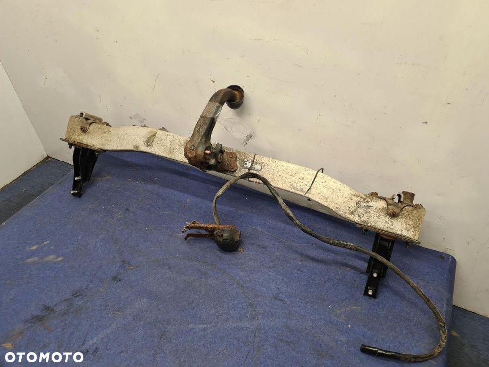 BMW 5 E39 TOURING HAK - 8