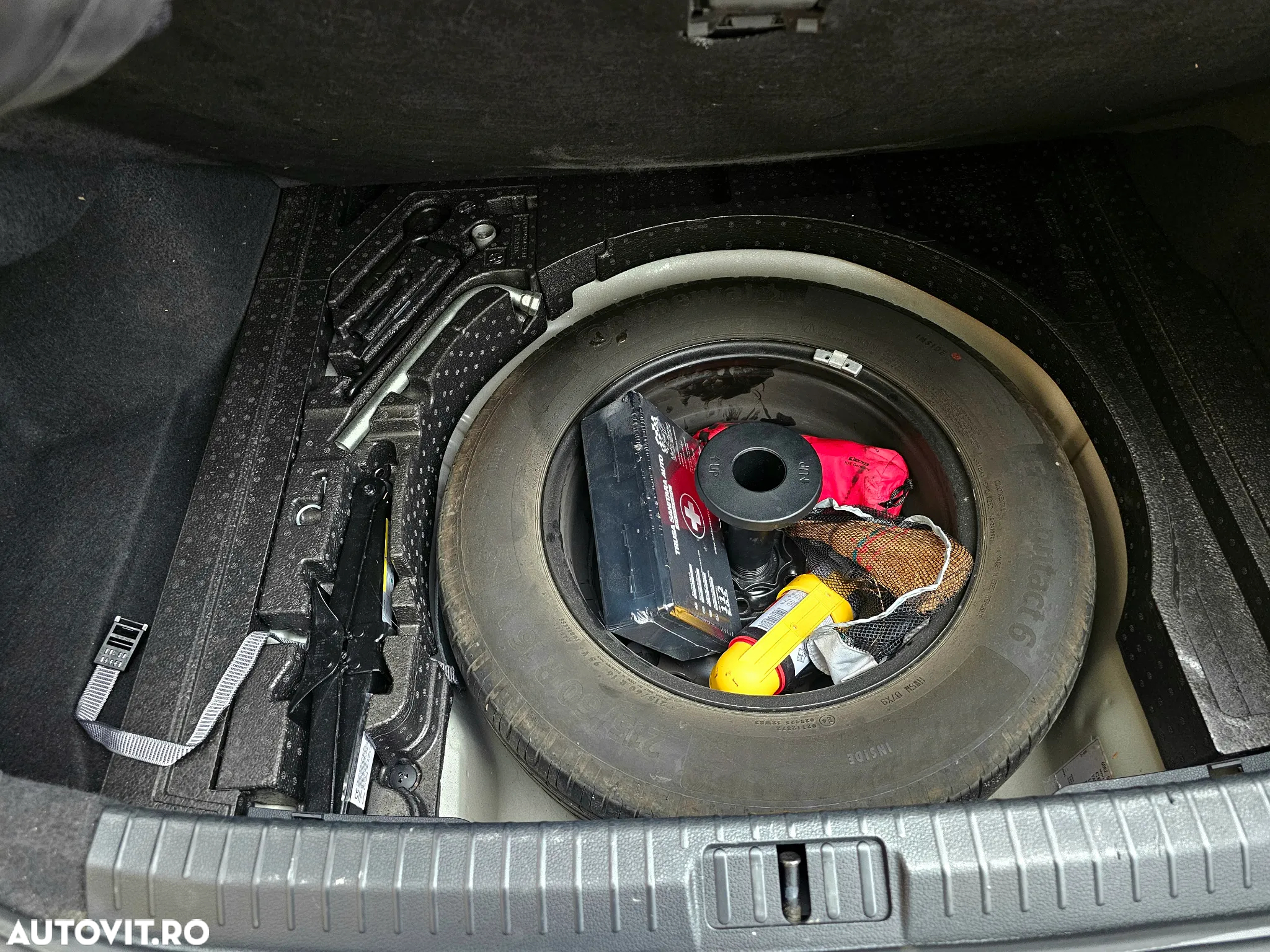 Volkswagen Passat Variant 1.5 TSI ACT OPF DSG Comfortline - 14