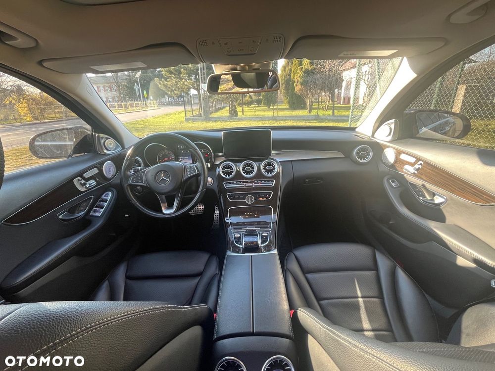 Mercedes-Benz Klasa C 300 7G-TRONIC Exclusive - 9