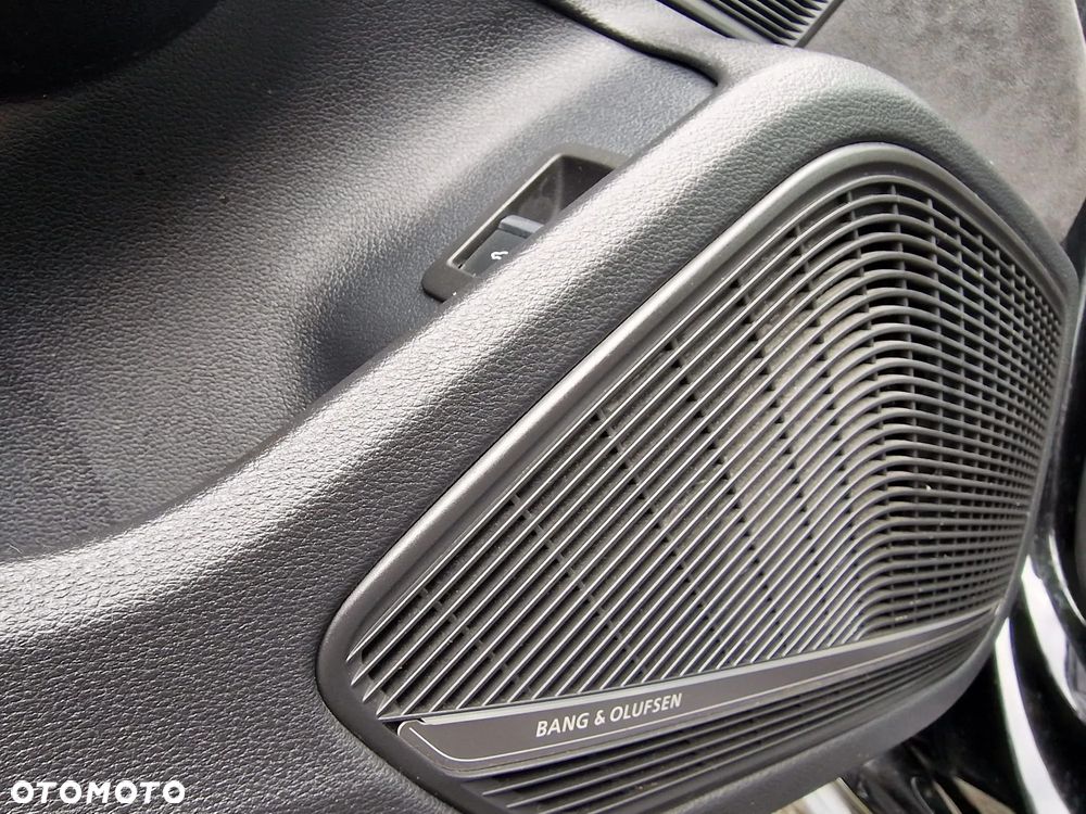 Audi A4 Avant 40 TDI quattro S tronic S line - 39