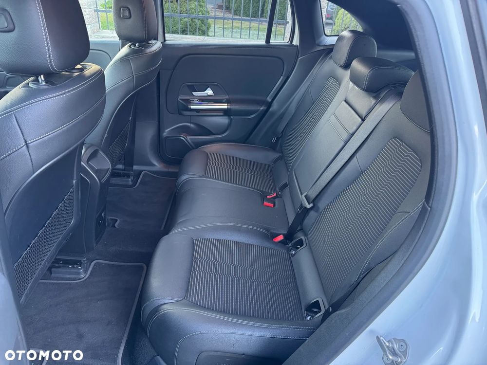 Mercedes-Benz EQA 250+ Electric Art - 24