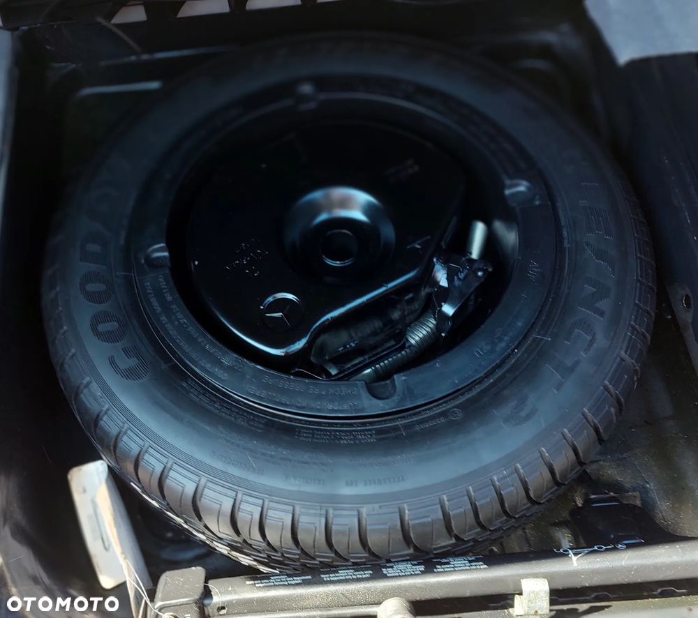 Mercedes-Benz W124 (1984-1993) - 11