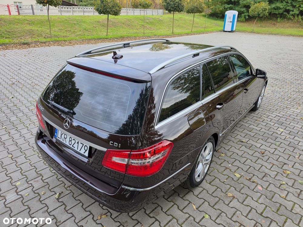 Mercedes-Benz Klasa E 250 CDI DPF BlueEFFICIENCY Avantgarde - 15