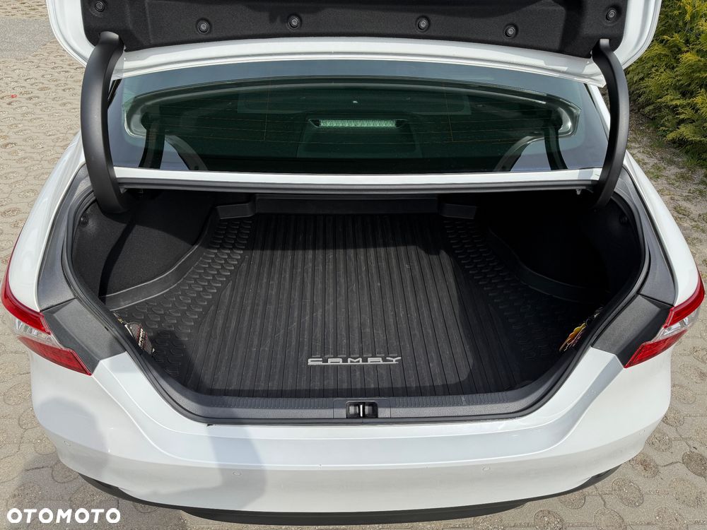 Toyota Camry - 15