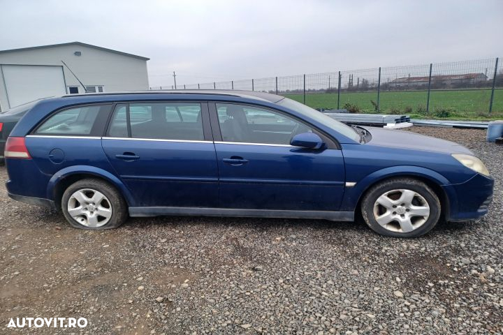 GRILA AERISIRE Opel Vectra C (facelift)  [din 2005 pana  2009] seria wagon 5-usi 1.9 CDTi MT (120 h - 5