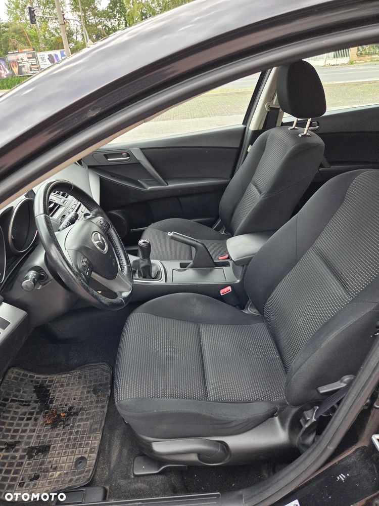 Mazda 3 - 8