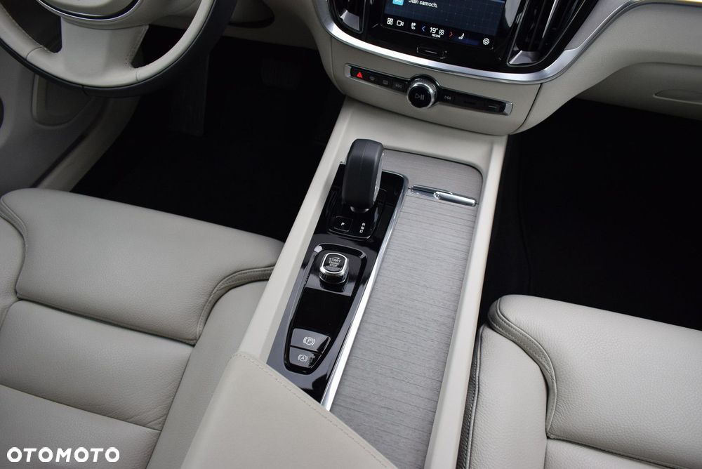 Volvo S60 - 16