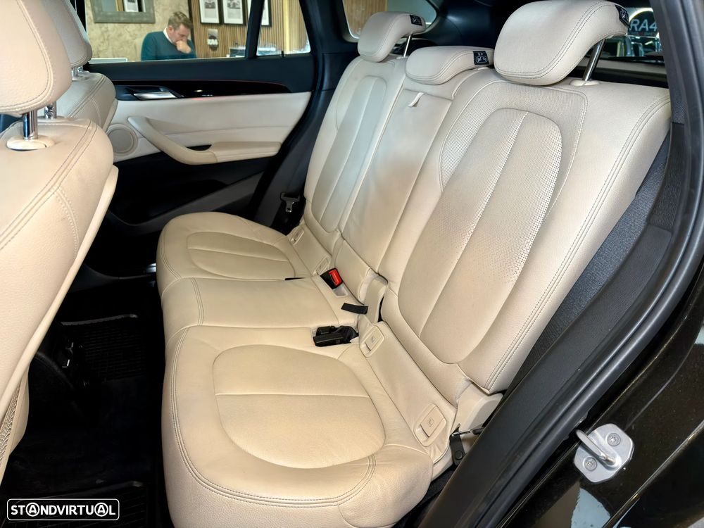 BMW X1 16 d sDrive Advantage - 19