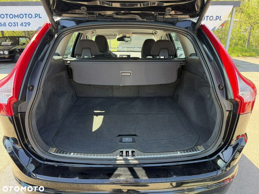 Volvo XC 60 2.4D AWD - 25