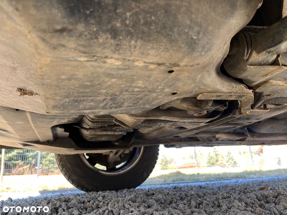 Volkswagen Multivan - 17