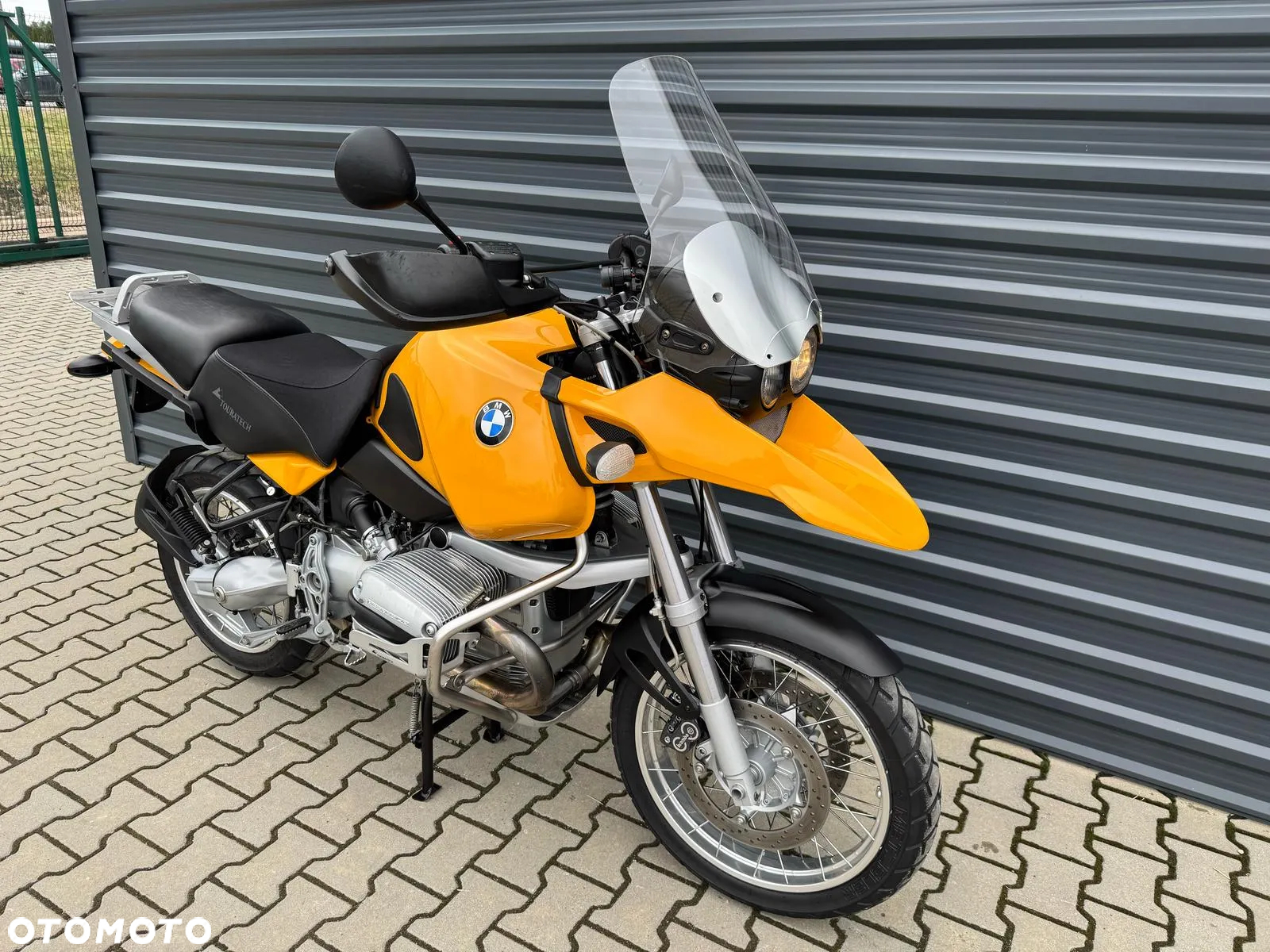 BMW R - 2