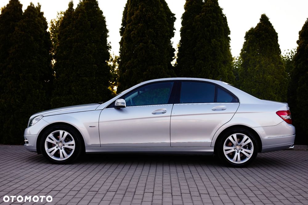 Mercedes-Benz Klasa C 220 CDI 7G-TRONIC Avantgarde Edition - 2