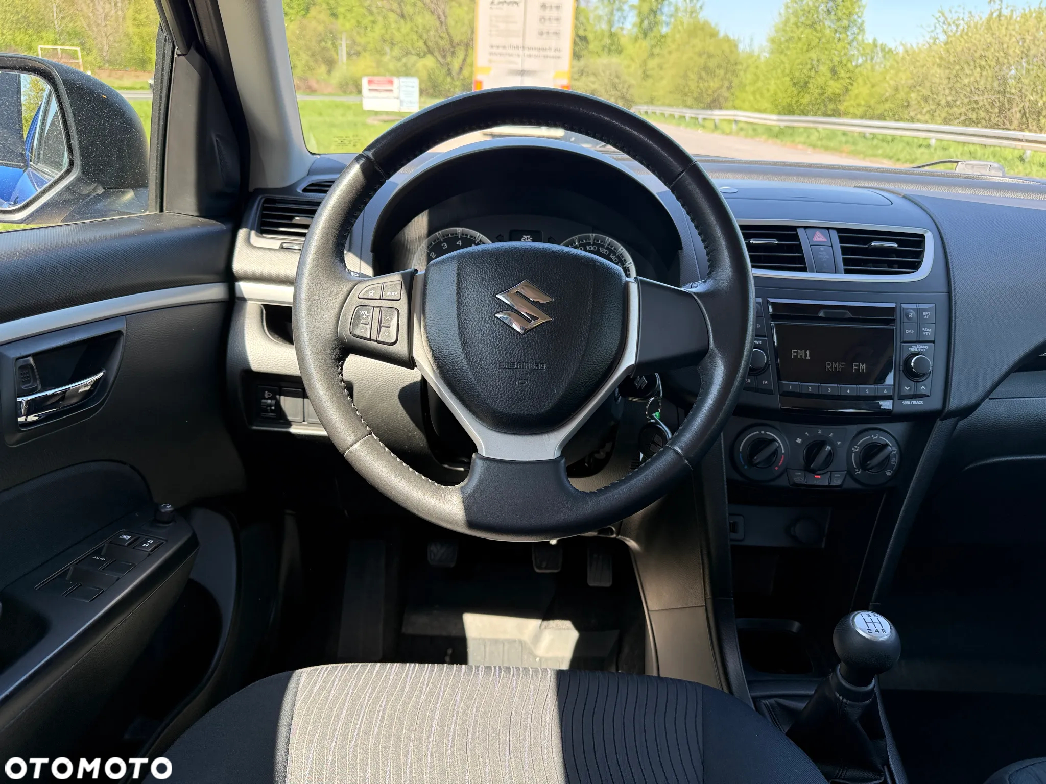 Suzuki Swift 1.2 Dualjet Allgrip Comfort - 12