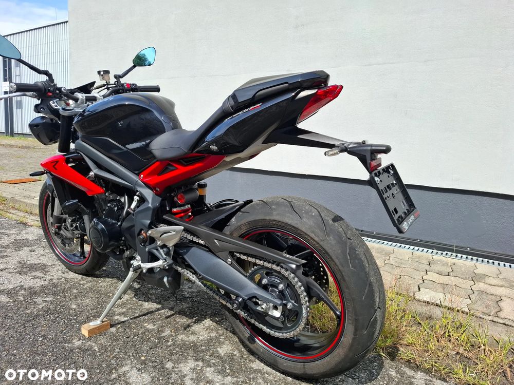 Triumph Street Triple - 6