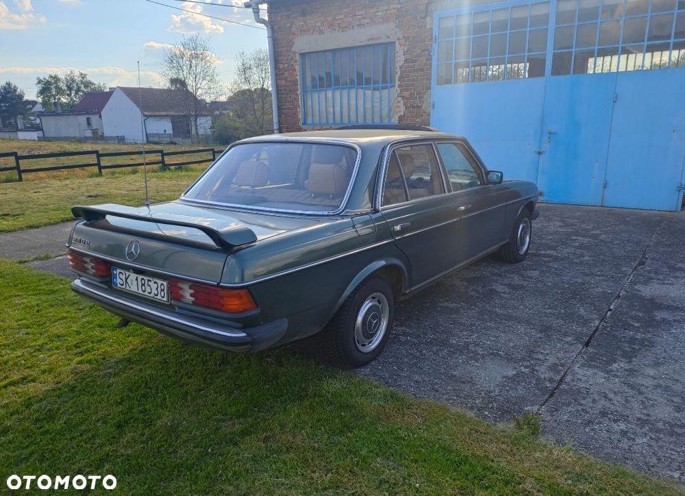 Mercedes-Benz W123 - 3
