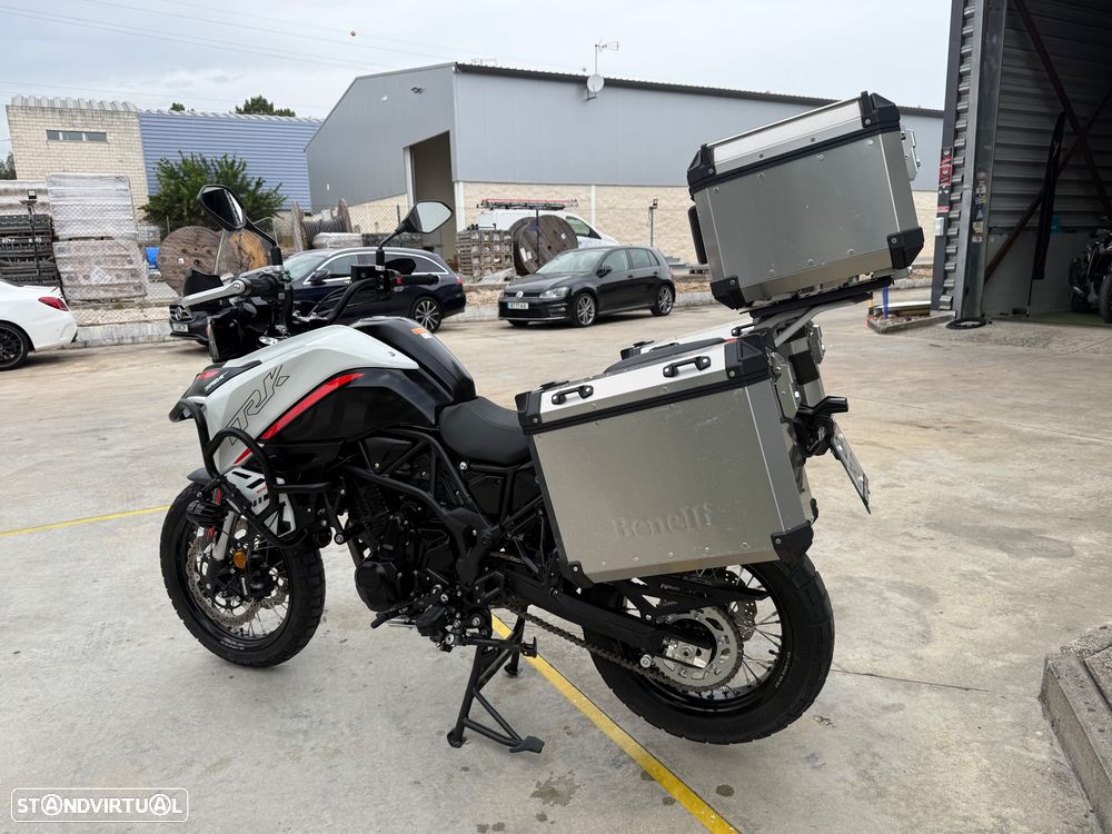 Benelli TRK 702 X com malas de alumínio - 7