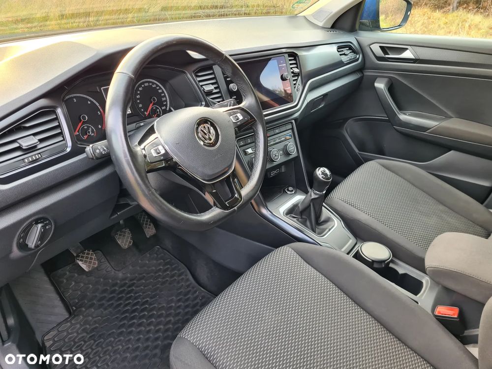 Volkswagen T-Roc - 10