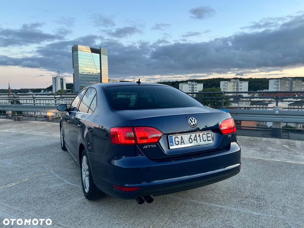 Volkswagen Jetta 1.4 TSI Highline - 5