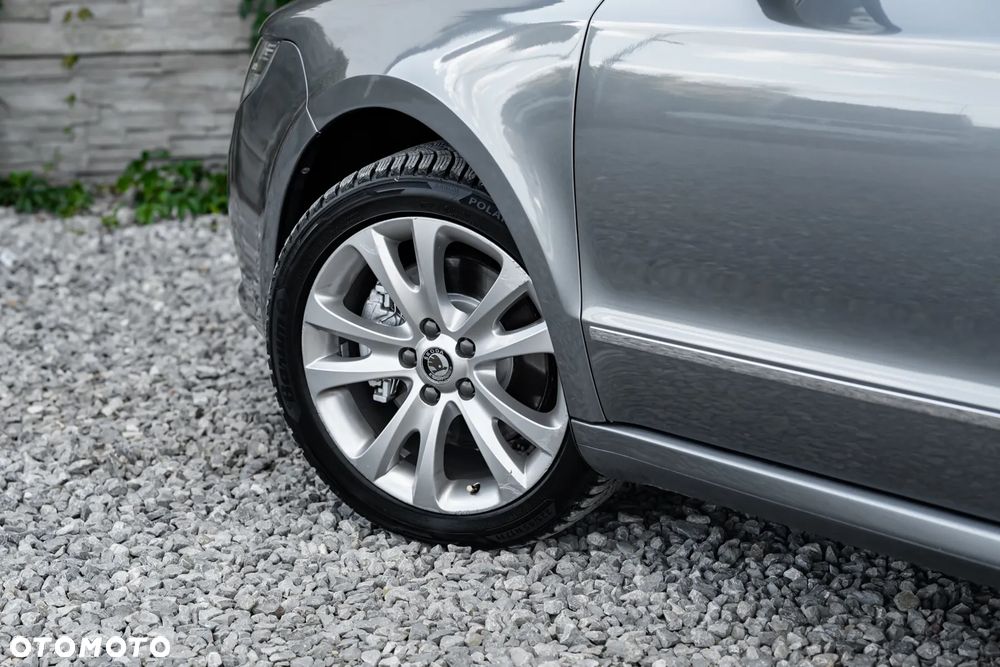 Skoda Superb 1.8 TSI FAMILY - 12