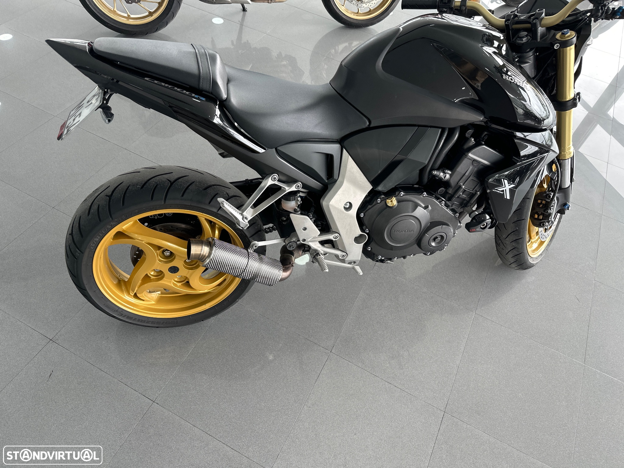 Honda CB - 4
