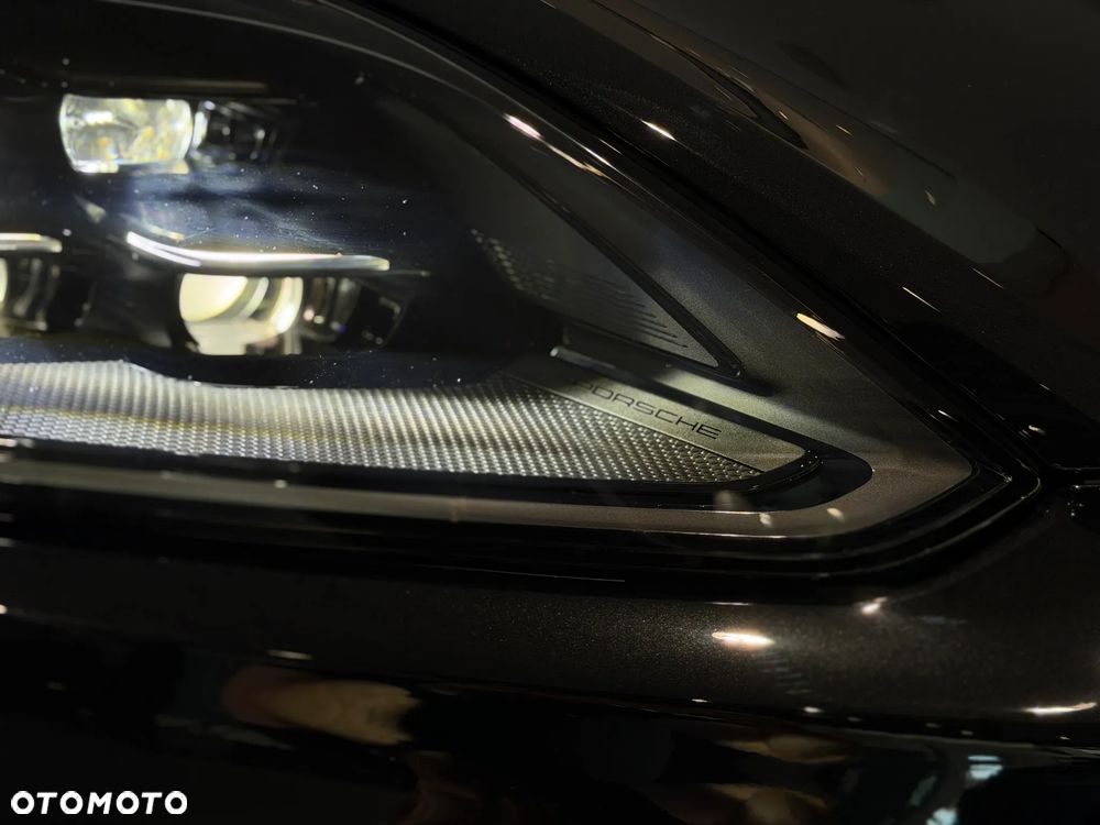 Porsche Cayenne E-Hybrid PHEV Black Edition - 12