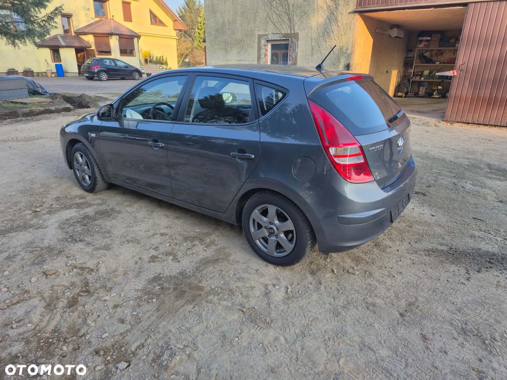 Hyundai i30 1.4 Blue Classic - 4