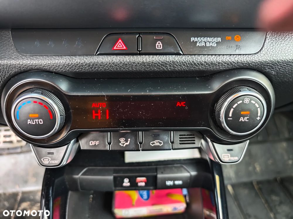 Kia Stonic 1.0 T-GDI L - 11