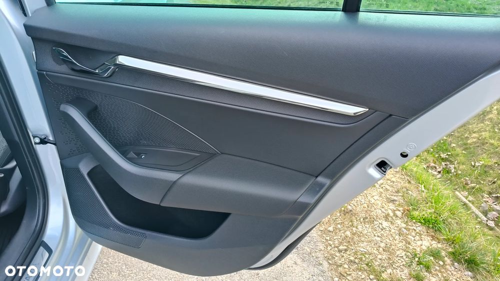Skoda Octavia 2.0 TDI 4x4 Style DSG - 17