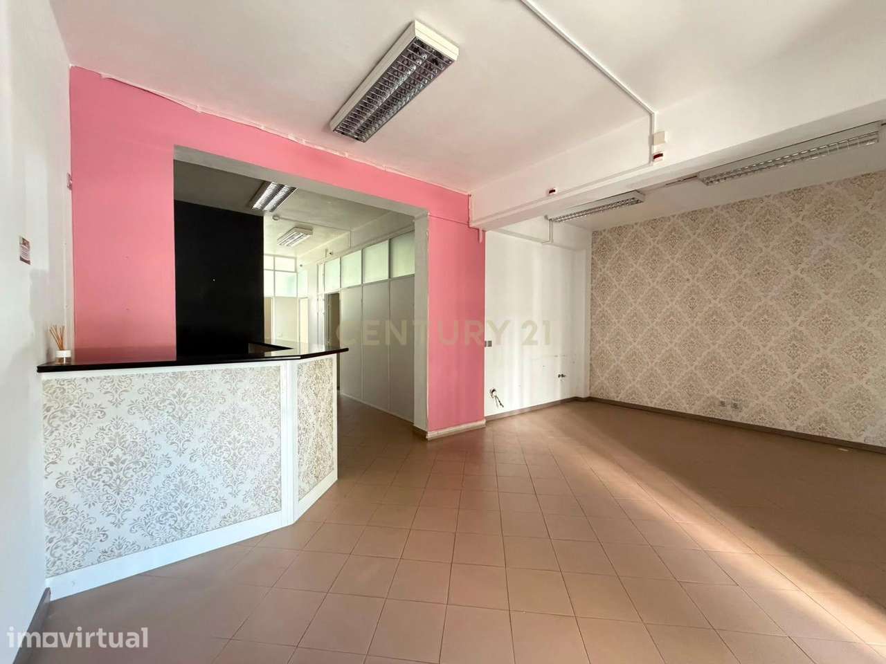Loja com 85m2 e duas casas de banho em Setúbal - Grande imagem: 3/14