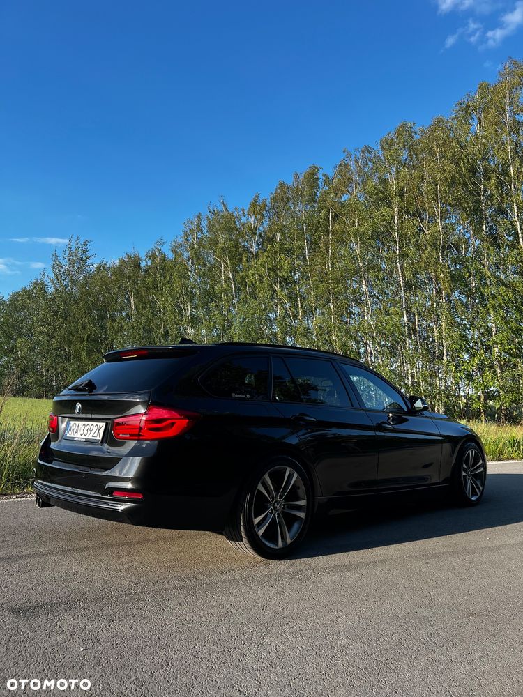 BMW Seria 3 320d Sport Line - 10