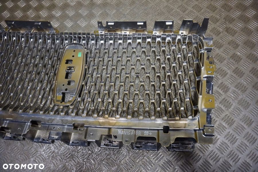 LINCOLN NAVIGATOR 2022 2023 2024 - Atrapa Przód Grill Chrom USA - 7