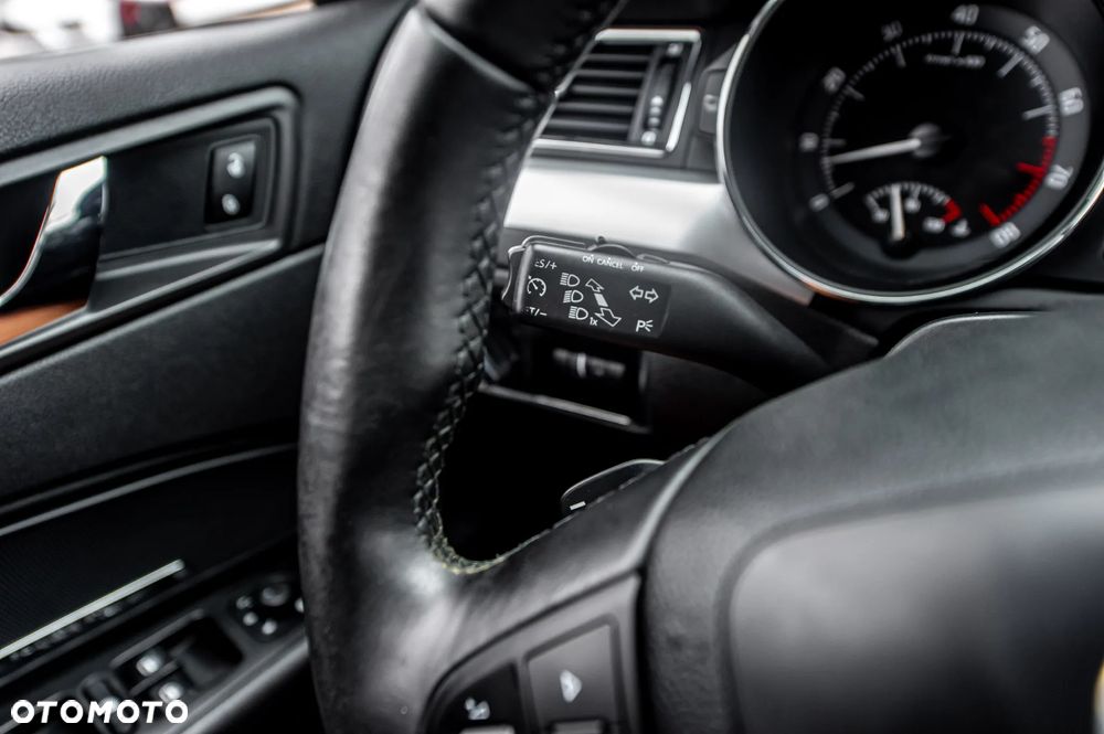 Skoda Superb 3.6 V6 4x4 DSG Elegance - 39