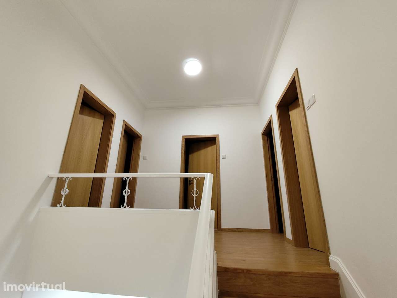 QUARTO INDIVIDUAL COM CASA-DE-BANHO PRIVATIVA, 410 € + 50 € DESPESAS - Grande imagem: 5/9