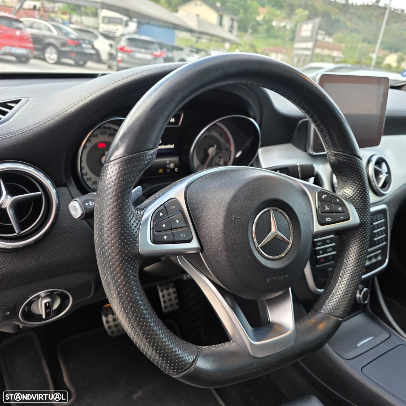 Mercedes-Benz GLA 220 d AMG Line - 18