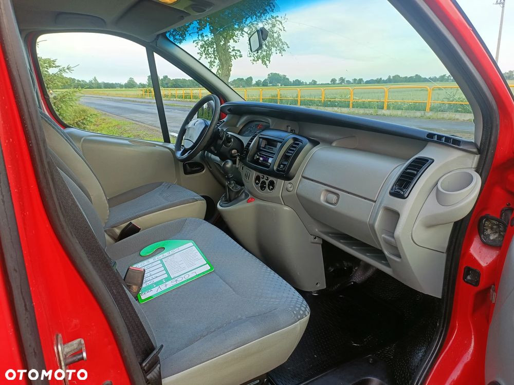 Renault Trafic - 8