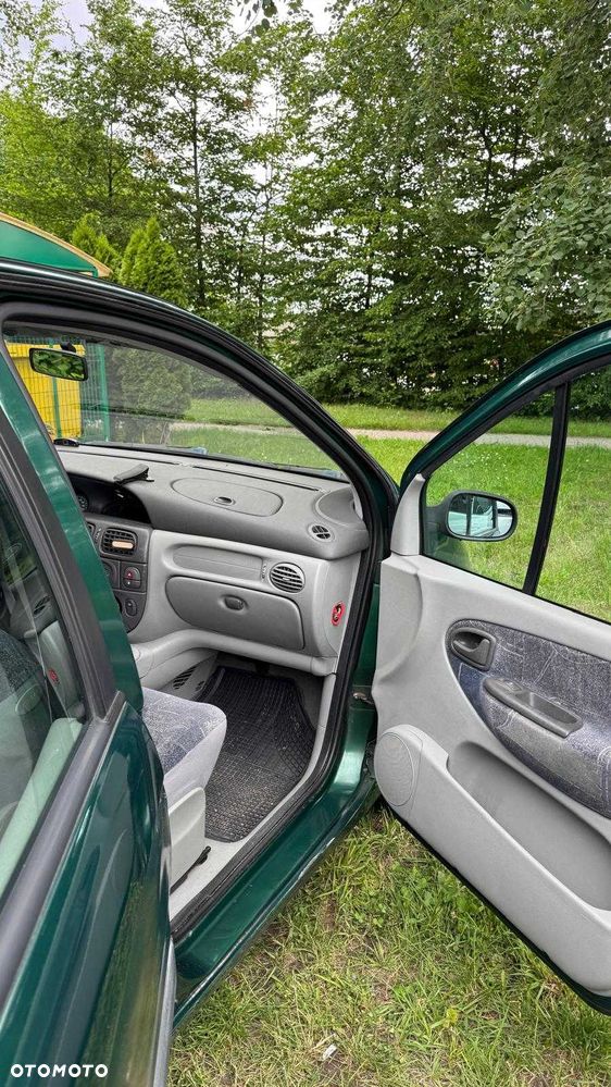 Renault Scenic - 5