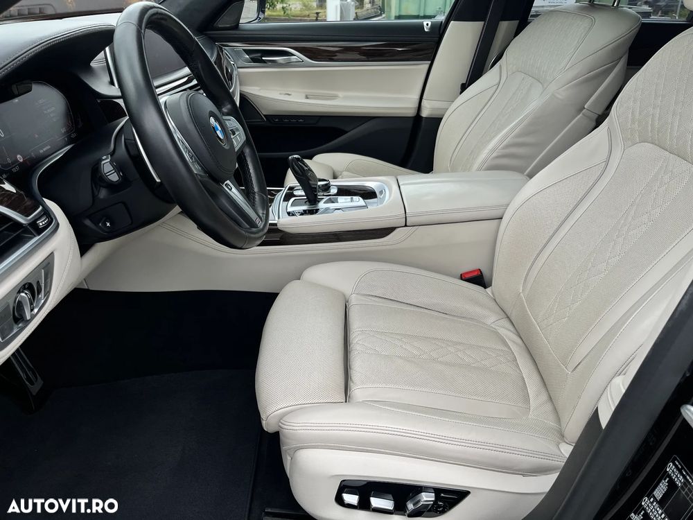 BMW Seria 7 750i xDrive - 11