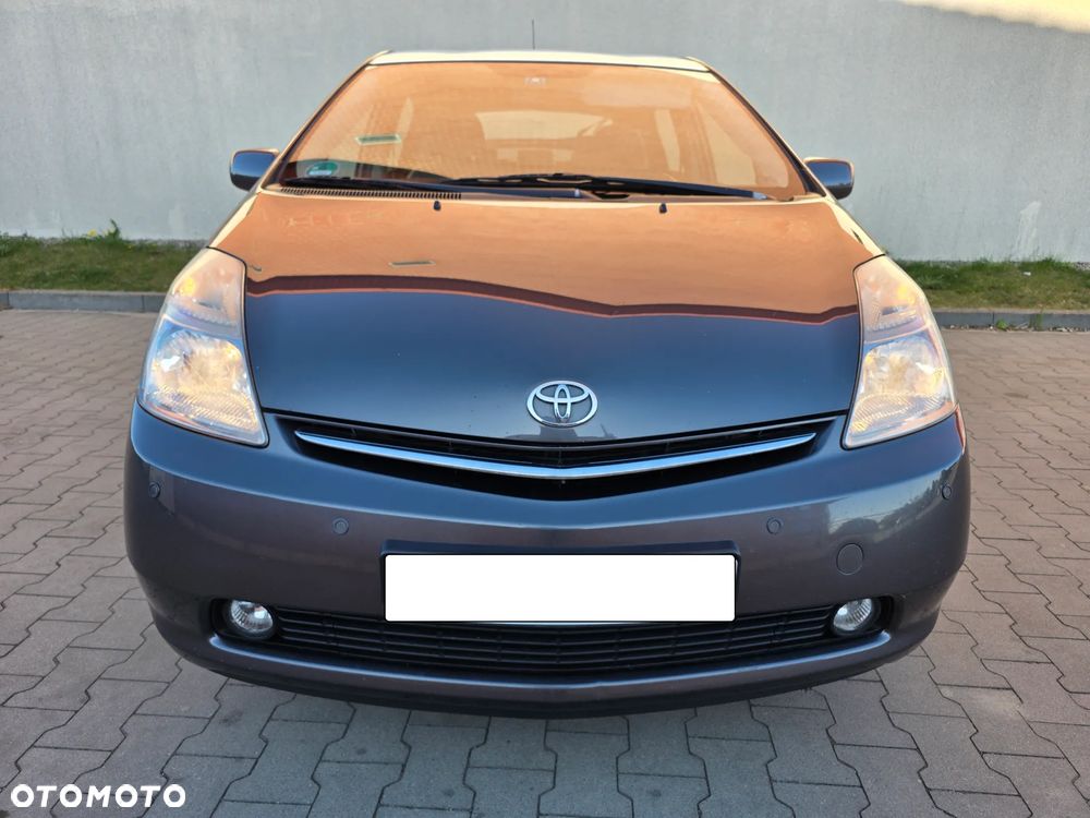 Toyota Prius 1.5 VVT-i Prestige - 2