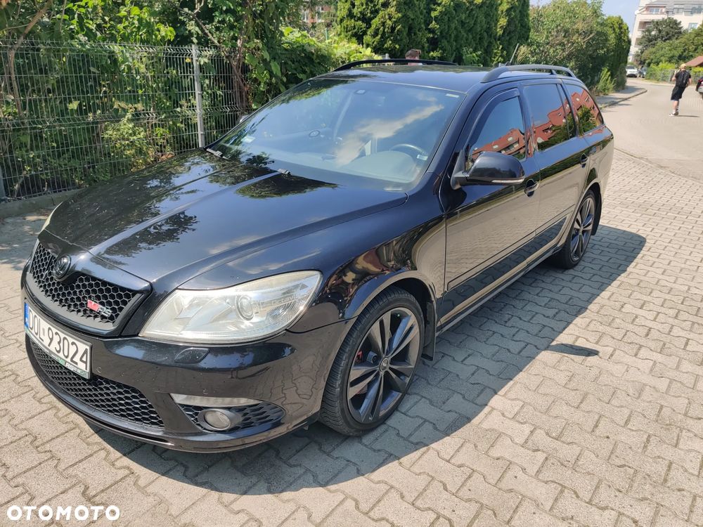 Skoda Octavia 2.0 TDI DPF DSG RS - 2