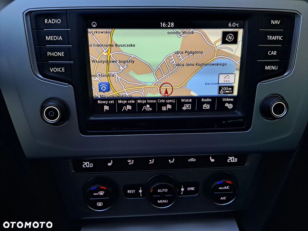 Volkswagen Passat Variant ver-variant-2-0-tdi-scr-comfortline - 19