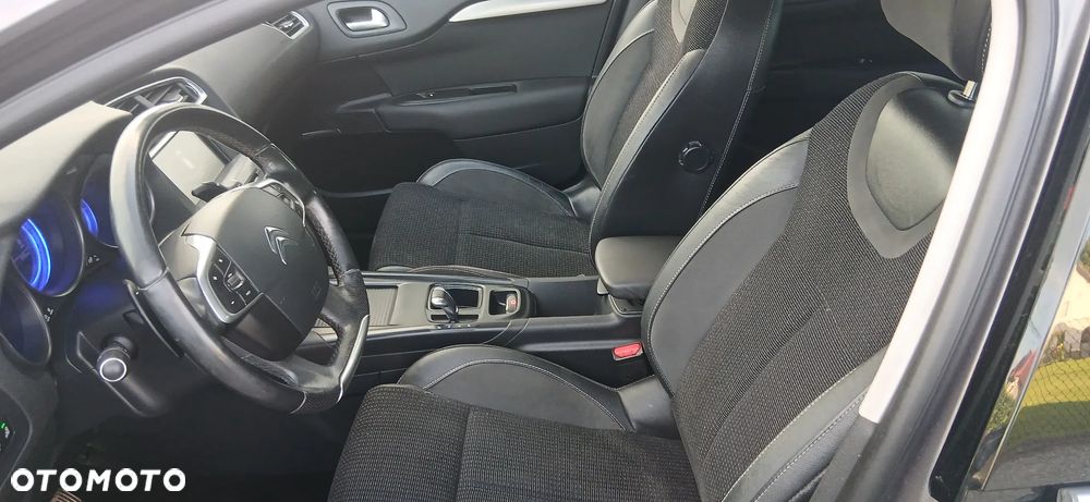 Citroën C4 e-HDi 115 ETG6 Exclusive - 10