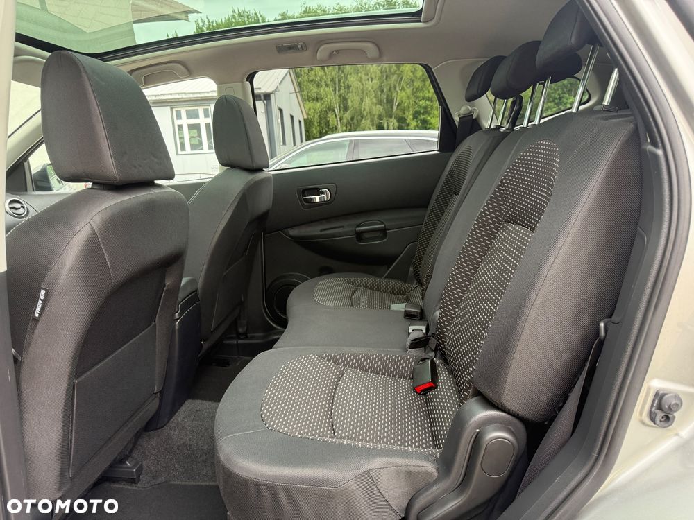Nissan Qashqai+2 2.0 dCi DPF acenta - 27