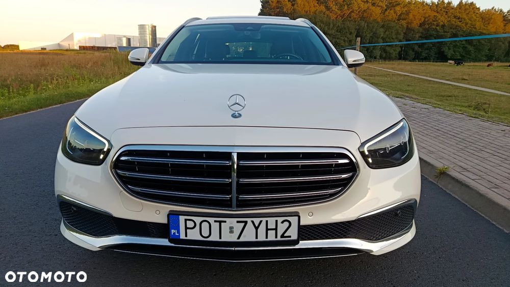 Mercedes-Benz Klasa E 220 d 9G-TRONIC - 24