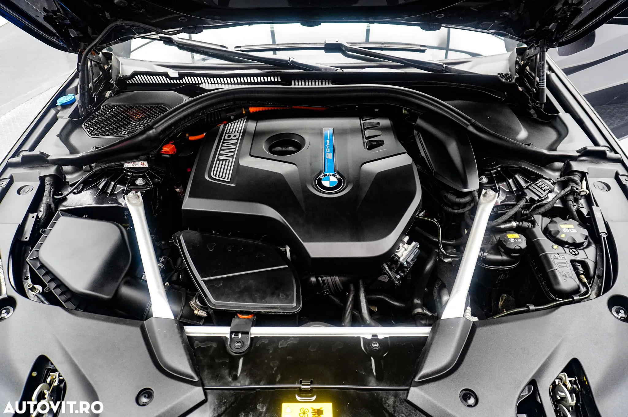 BMW Seria 5 530e AT PHEV - 32