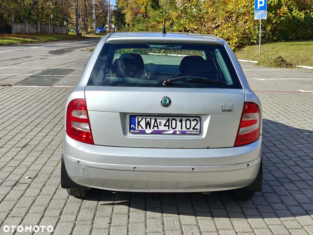 Skoda Fabia 1.4 16V Active - 12