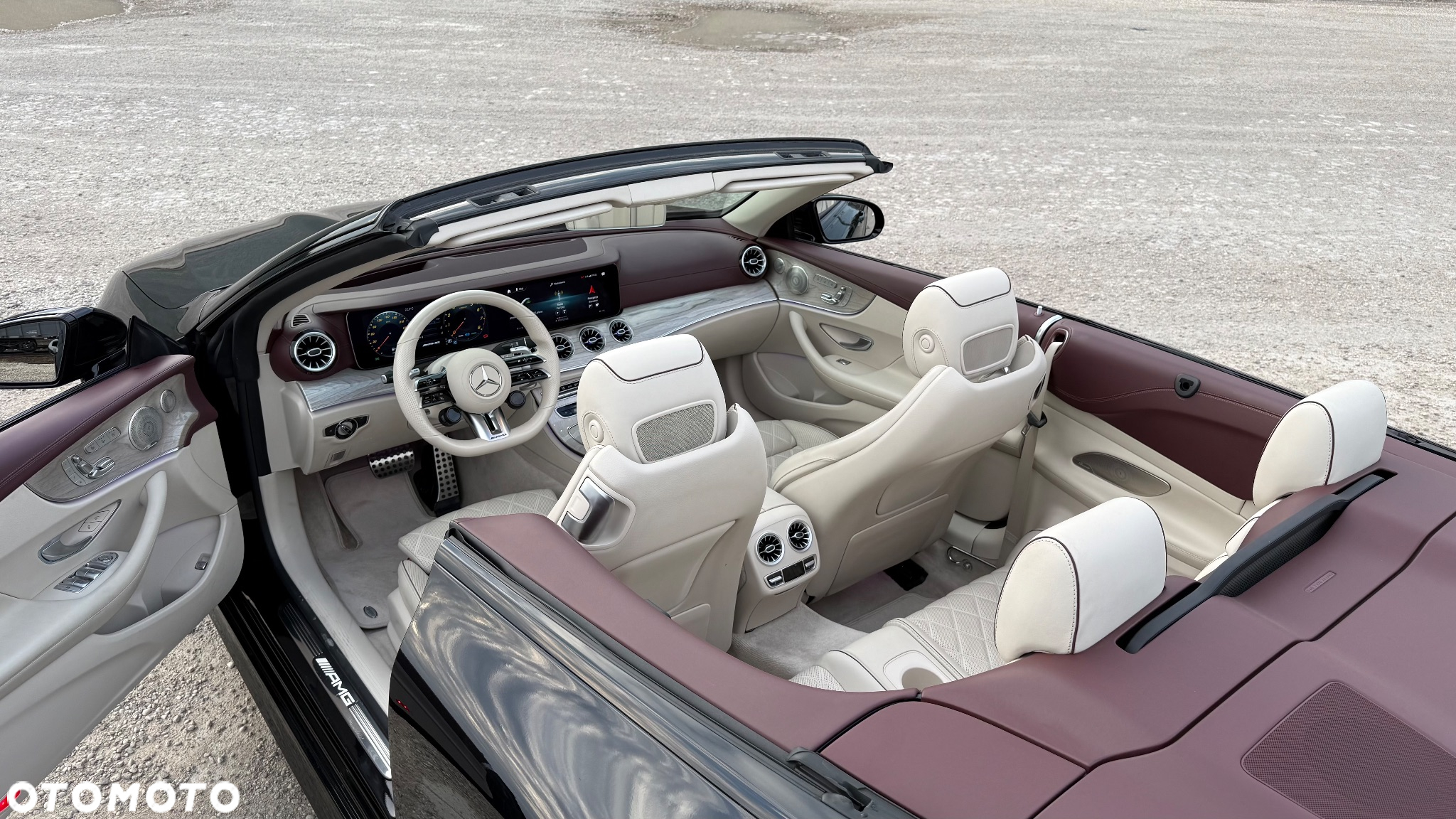 Mercedes-Benz Klasa E AMG 53 Kabriolet 4-Matic+ 9G-TRONIC - 16