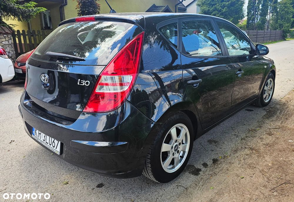 Hyundai i30 1.4 Classic + - 6