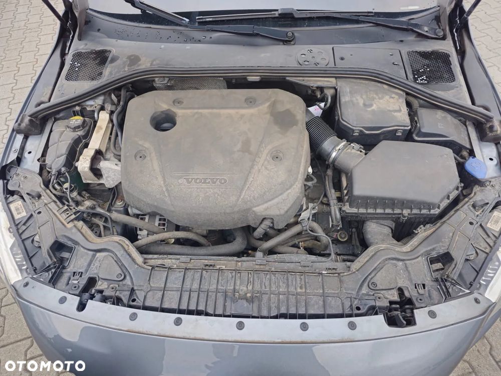Volvo S60 Cross Country D4 Geartronic Summum - 17